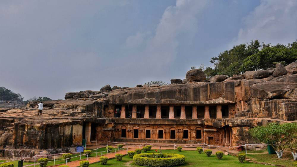 Discover Ancient Temples and Scenic Beaches with HRT Vacations Exclusive Odisha Tour Packages